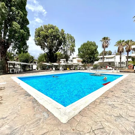 아파트 With Wifi, Pool And Bbq In 코스타델실렌시오